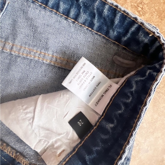 VICI jeans - Picture 3 of 3